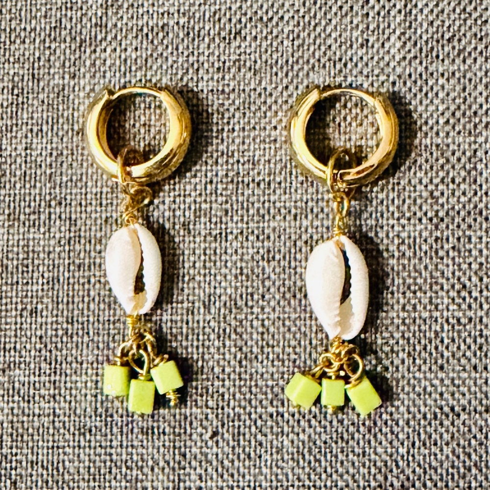 Mayamar 24K Gold Charm Drop Earrings - Cowrie Shell & Beads | Boho Luxe‎ - Picture 2 of 4